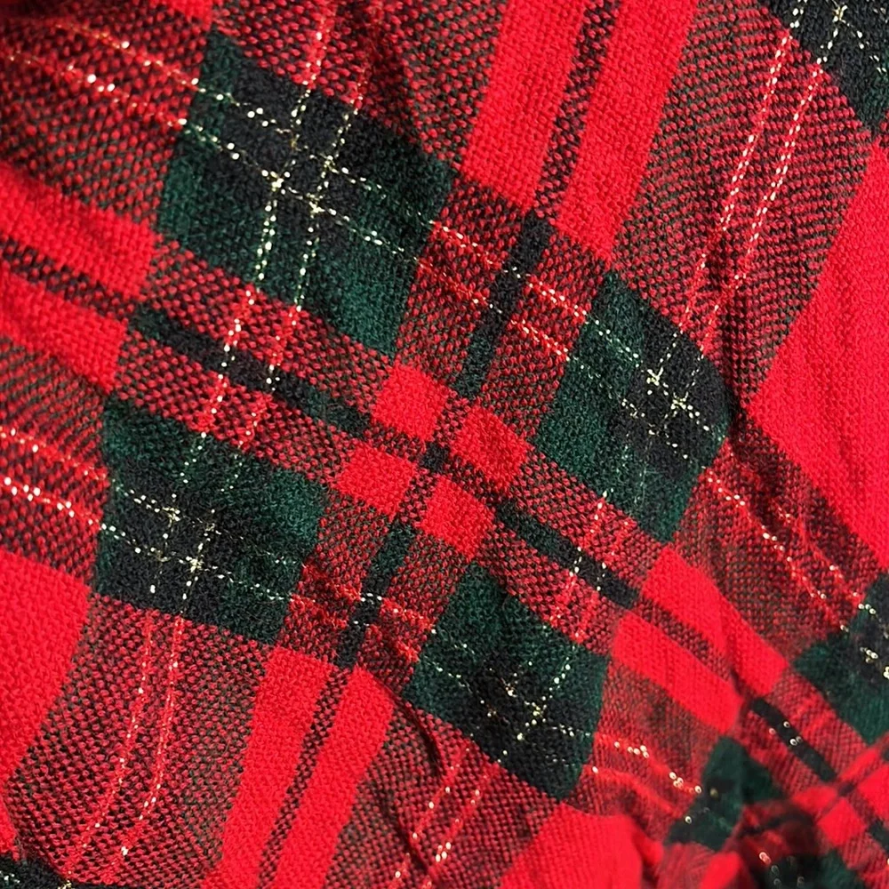 Oval Red Plaid Possibly Wool Table Cloth